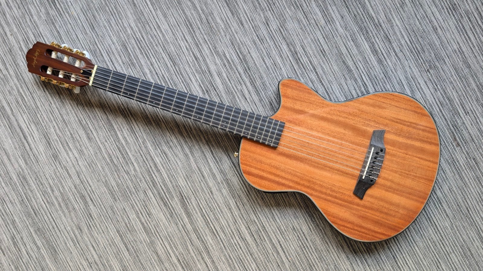 Vends Guitare nylon électro Angel Lopez
Angel Lopez, Enlèvement