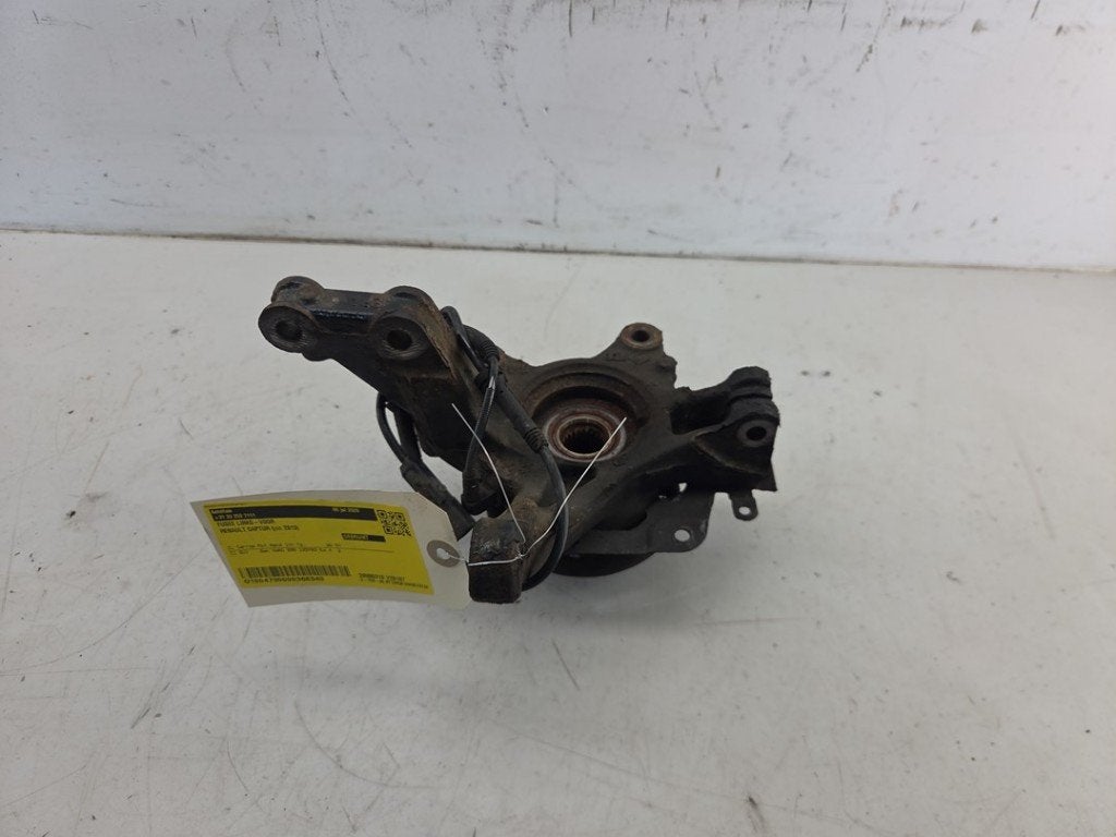 FUSEE LINKS VOOR Renault Captur I (2R) (|400156259R|), Gebruikt, Renault, Peter-Huppertz-Straße 5
51063  Köln, DE, Dialog.deutschland@renault.de