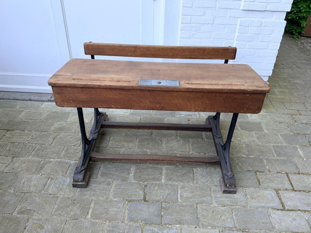 Oude schoolbank, Ophalen