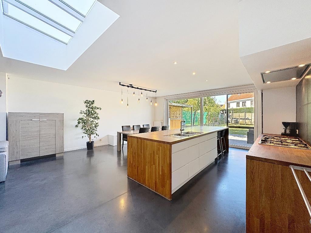 Te koop RECHTSTREEKS VAN EIGENAAR (EPC B) direct beschikbaar, Immo, Huizen en Appartementen te koop, 200 tot 500 m², Roeselare