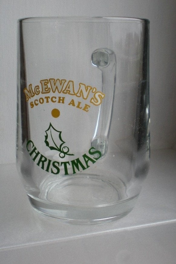 Mc Ewans  christmas   chope, Collections, Marques de bière, Enlèvement ou Envoi, Comme neuf, Chope(s)