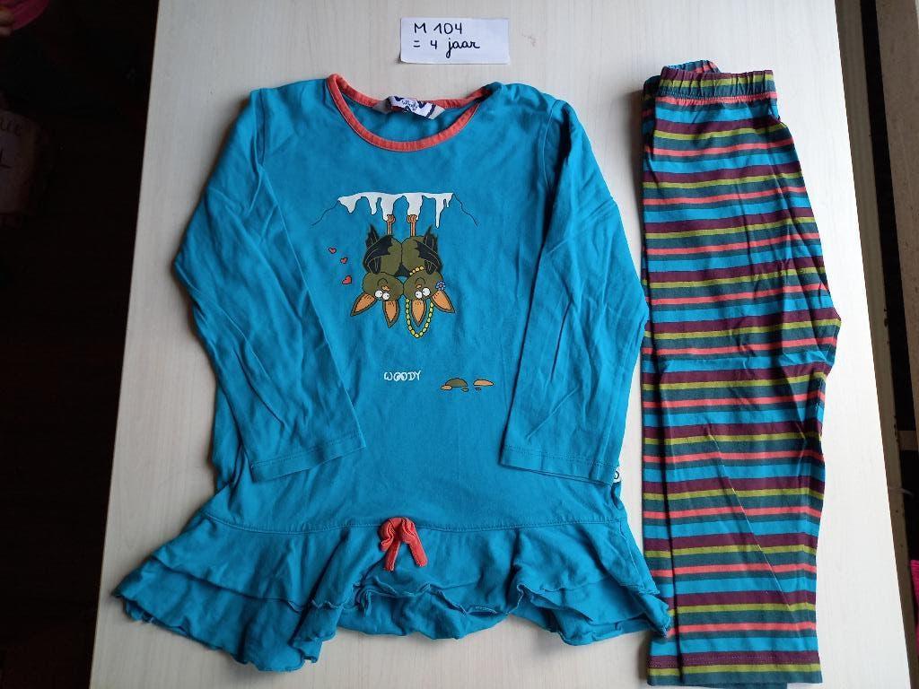 Nieuwstaat pyama Woody maat 104 setje, Kinderen en Baby's, Nacht- of Onderkleding, Meisje, Ophalen of Verzenden, Zo goed als nieuw