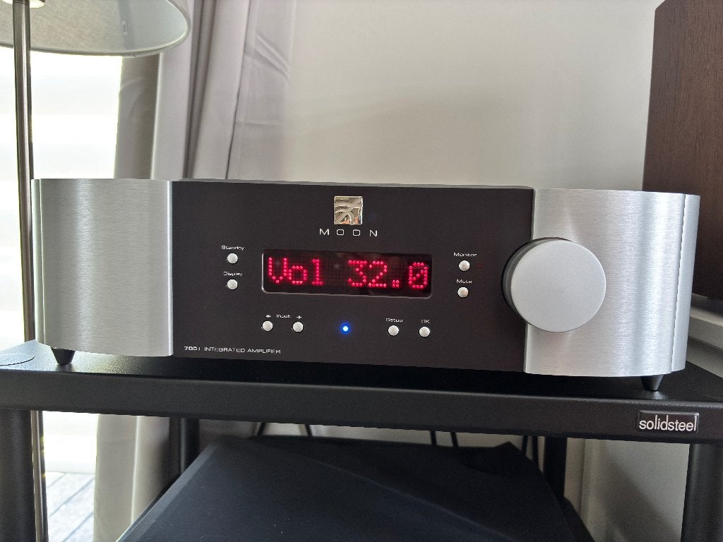 Moon 700i v2 ampli intégré, TV, Hi-fi & Vidéo, Amplificateurs & Ampli-syntoniseurs, Autres marques, Comme neuf, Enlèvement, Stéréo