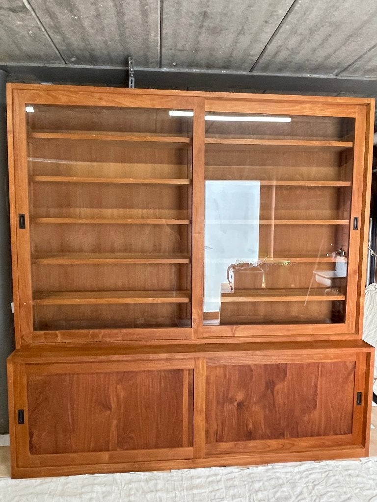 Wood & Co teak vitrinekast, Huis en Inrichting, Ophalen, Zo goed als nieuw, Teakhout