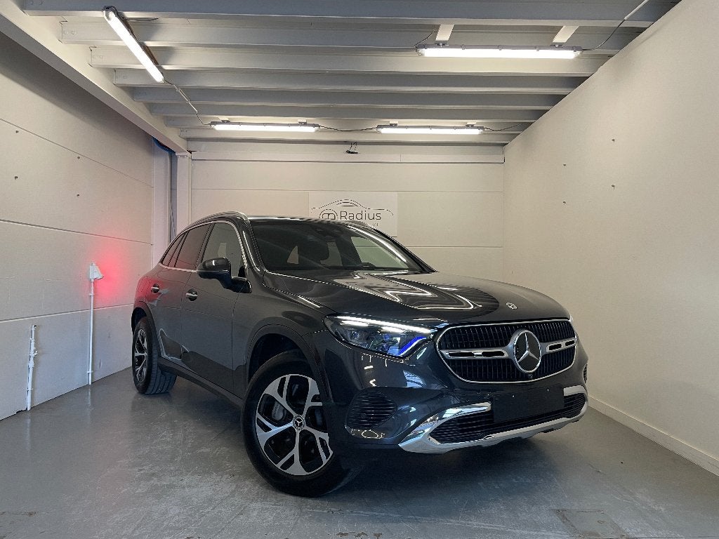 Mercedes-Benz - GLC300e 4M - Plug-In Hybride, 230 kW, 4 cilinders, Leder, Hybride Elektrisch/Benzine