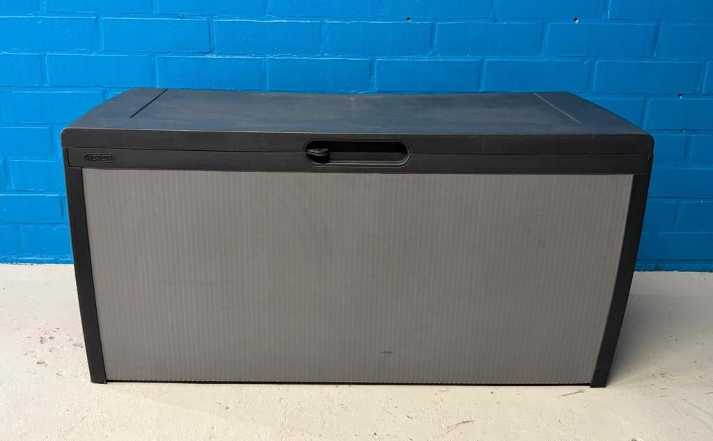 Tuinbox / kussenboxen met deksel, Ophalen, Zo goed als nieuw, Kunststof, Containerberging