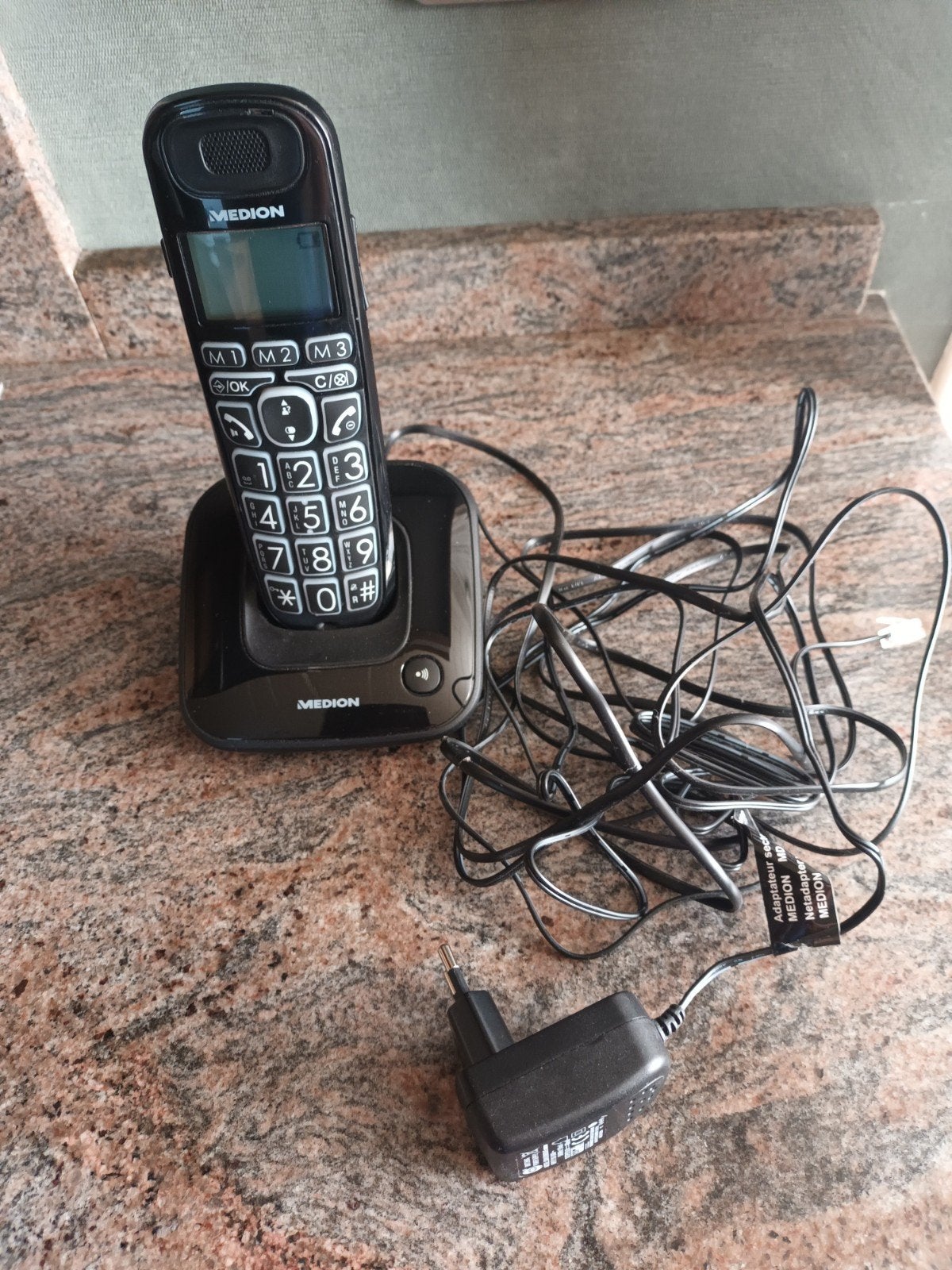 Telefoon met grote toetsen als nieuw te koop voor 25euro oph, Telecommunicatie, Vaste telefoons | Handsets en Draadloos, Ophalen