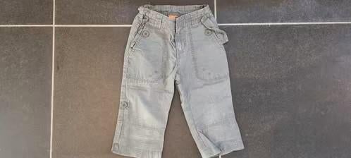 kaki groene short of bermuda maat 92 - 98, Kinderen en Baby's, Kinderkleding | Maat 92, Broek, Gebruikt, Ophalen of Verzenden
