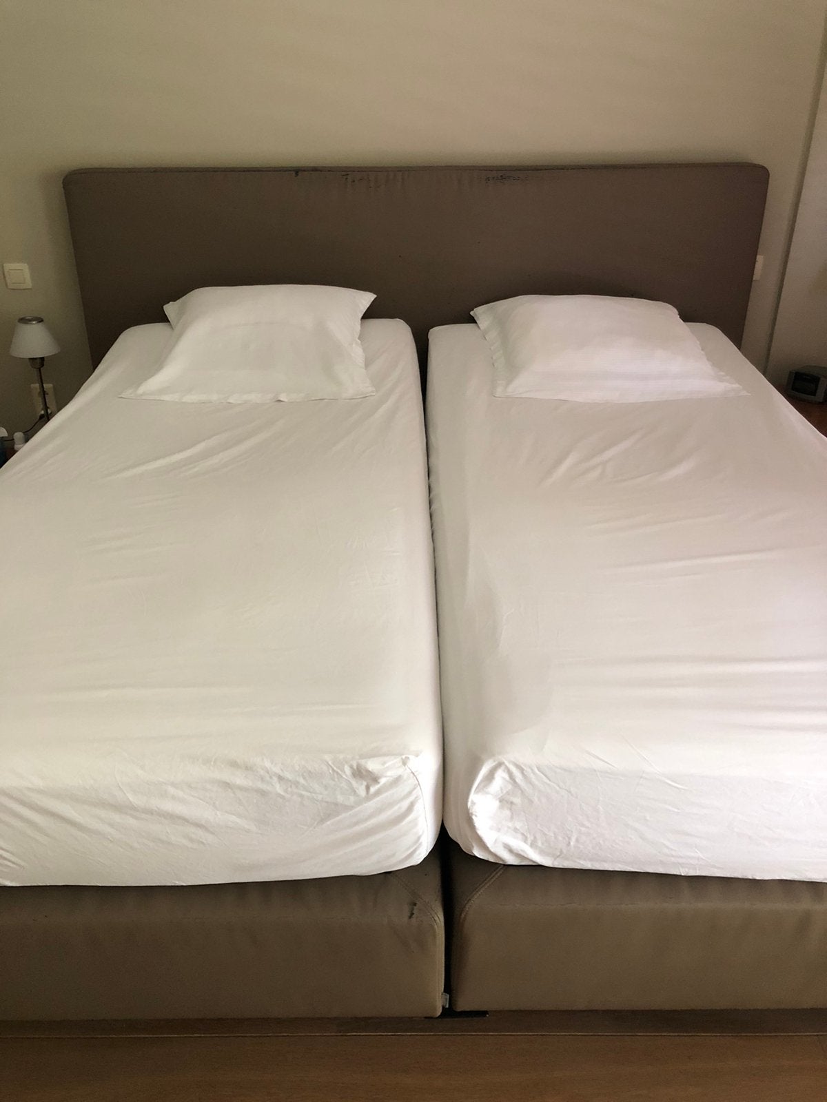 Bed merk AUPING, Huis en Inrichting, Slaapkamer | Boxsprings, Ophalen, Gebruikt
