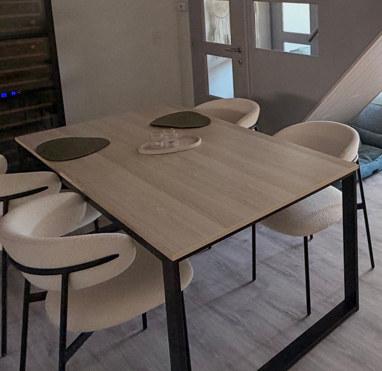 Set eettafel, dressoir en tv-kast, Huis en Inrichting, Tafels | Eettafels, Ophalen, Zo goed als nieuw