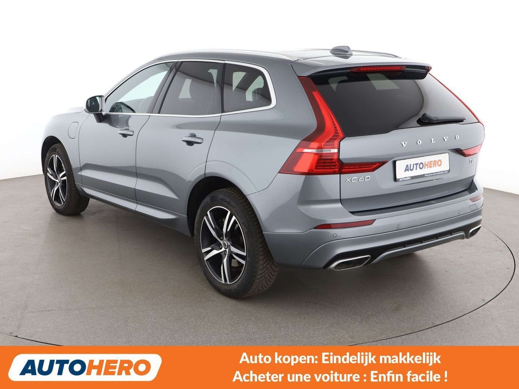 Volvo XC60 2.0 T8 Plug-in Hybrid R-Design AWD (bj 2018), Auto's, Automaat, Gebruikt, 1969 cc, 408 pk