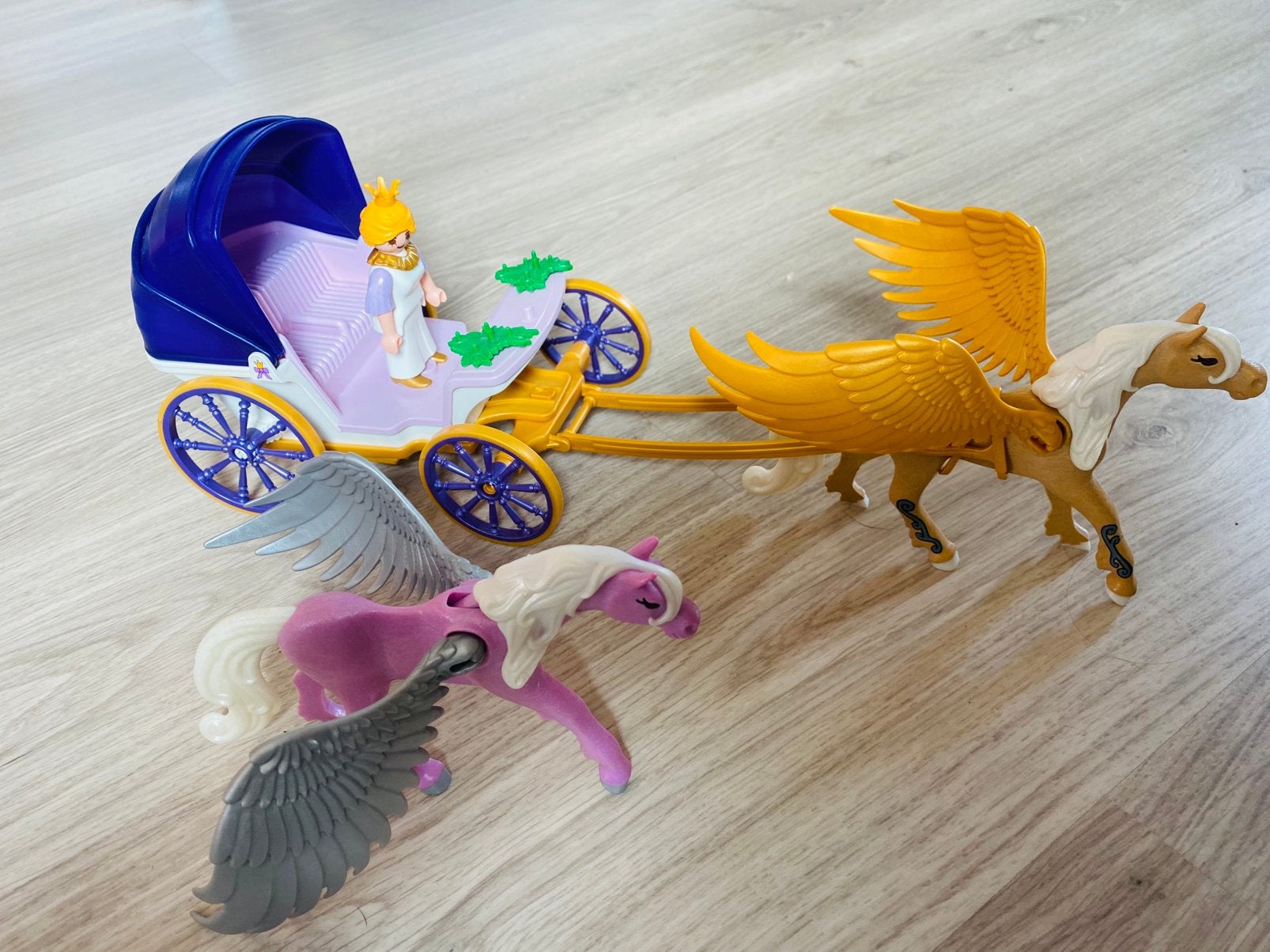 Playmobils  Le carrosse , chevaux  et princesse 5143, Comme neuf, Princess, Figurines, Kit complet