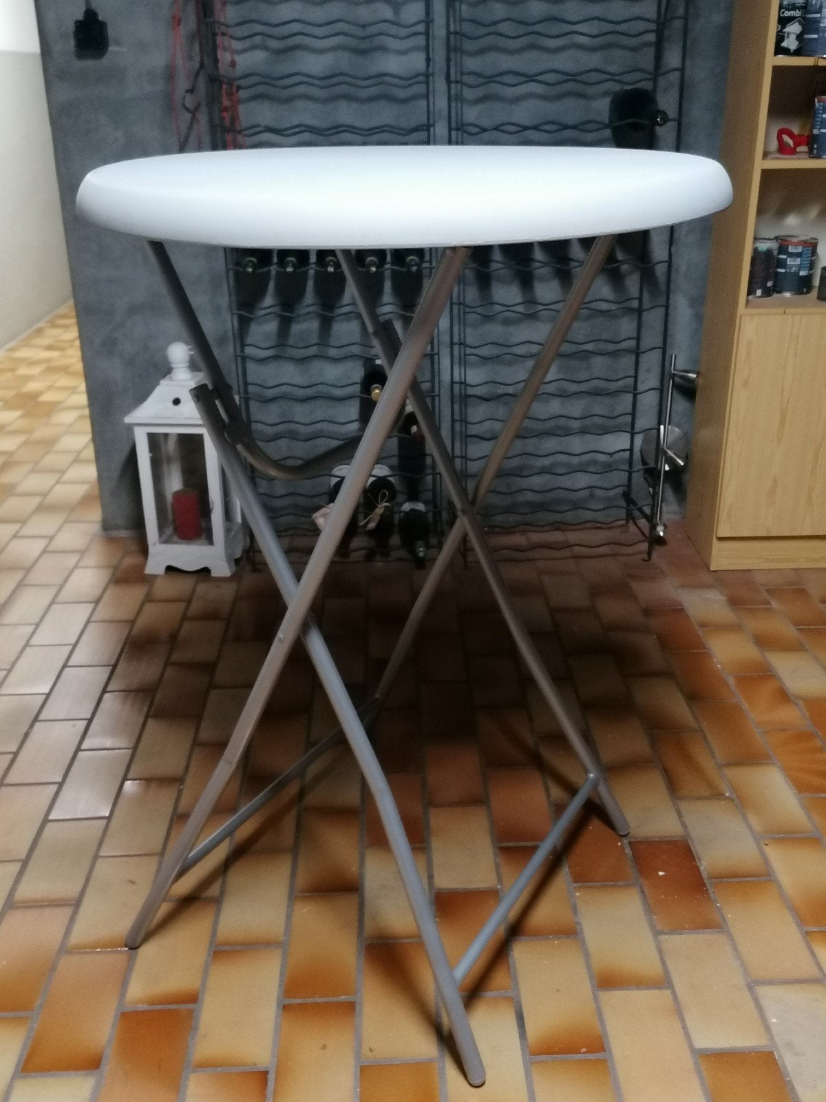 2 partytafels met 3 stretchhoezen, Ophalen, Zo goed als nieuw