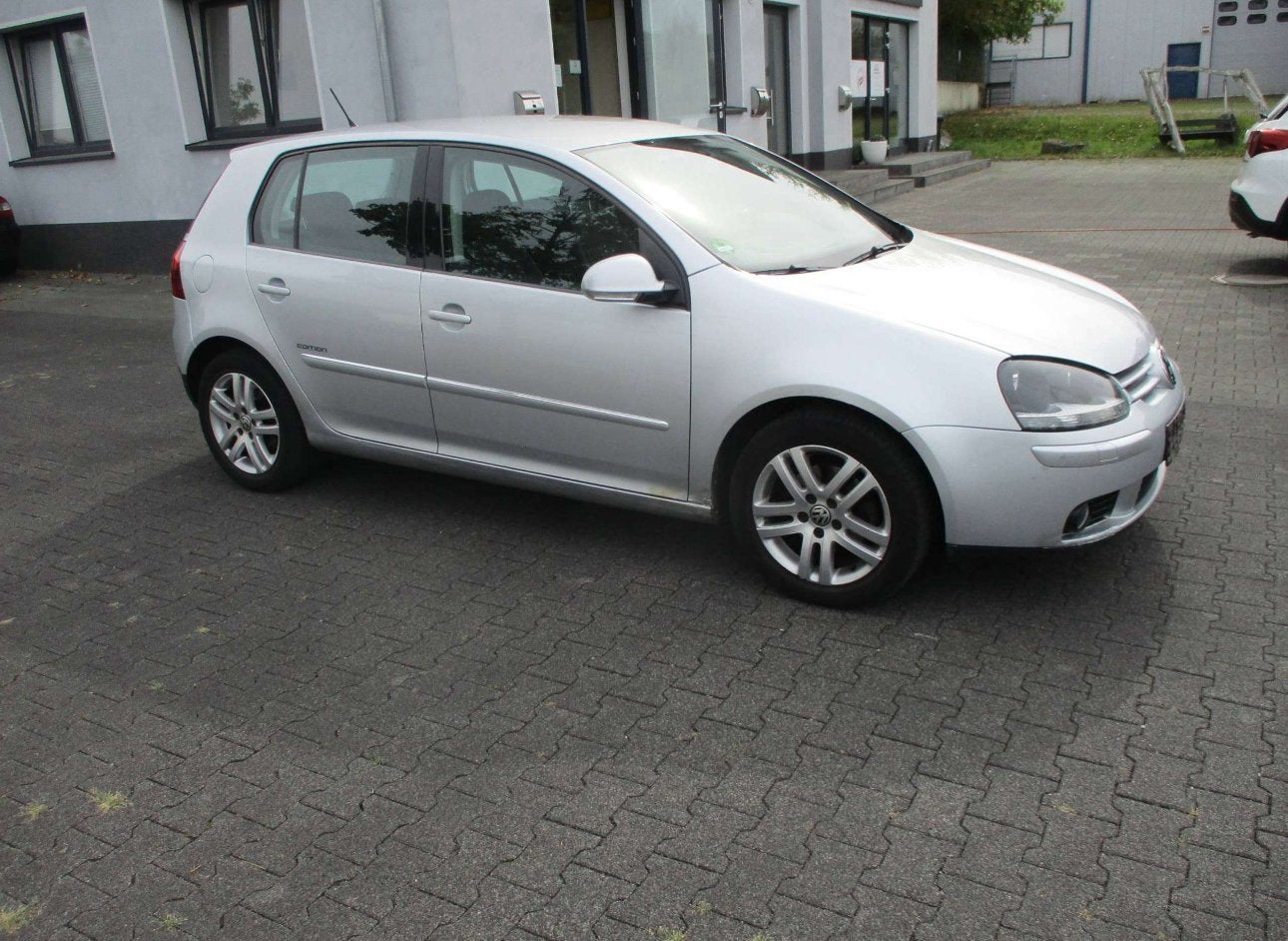 Vw golf benzine met keuring verkoop garantie, Auto's, Volkswagen, Voorwielaandrijving, Stof, Zwart, Bedrijf
