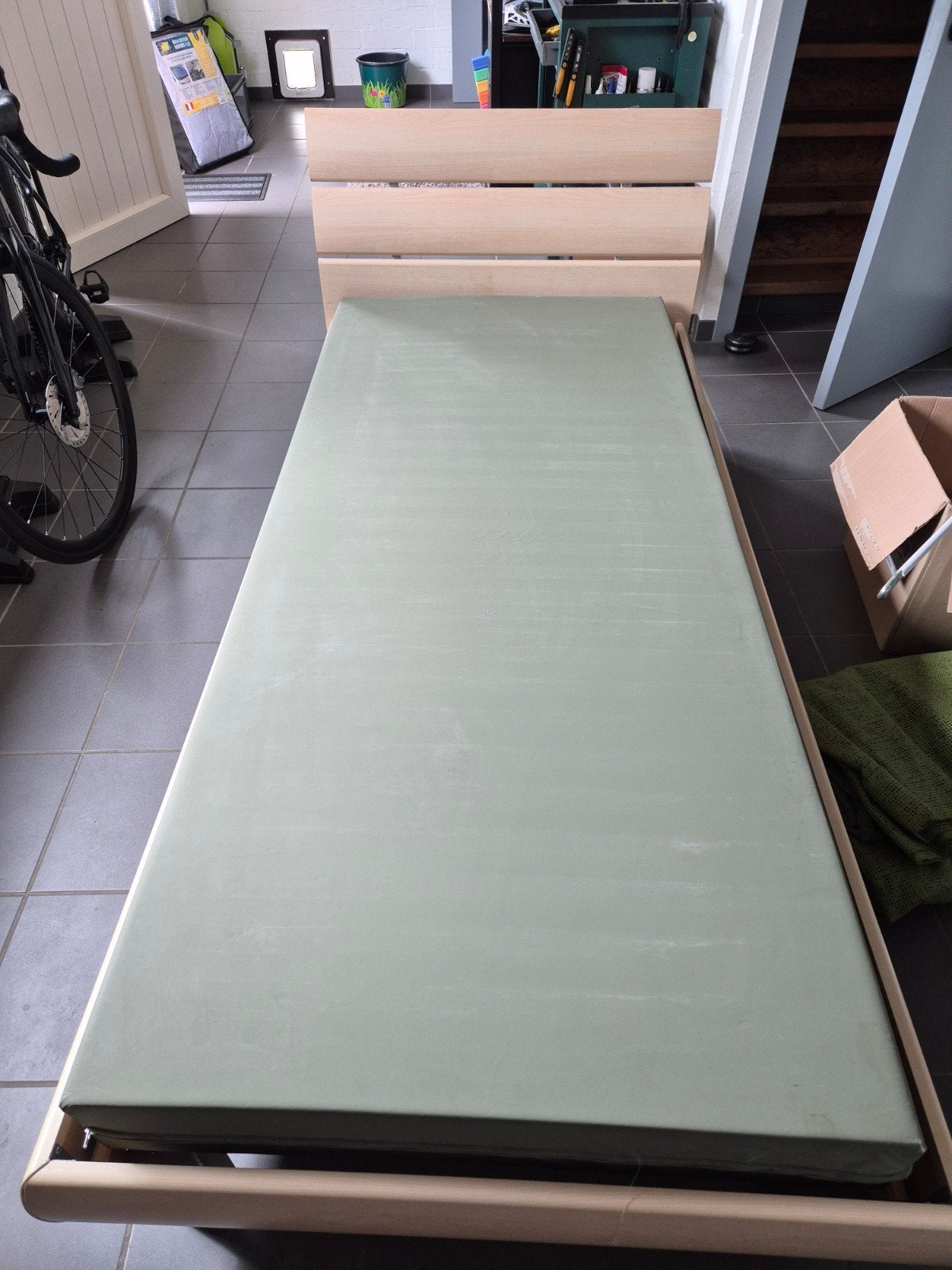 1 Persoonbed + matras, Ophalen