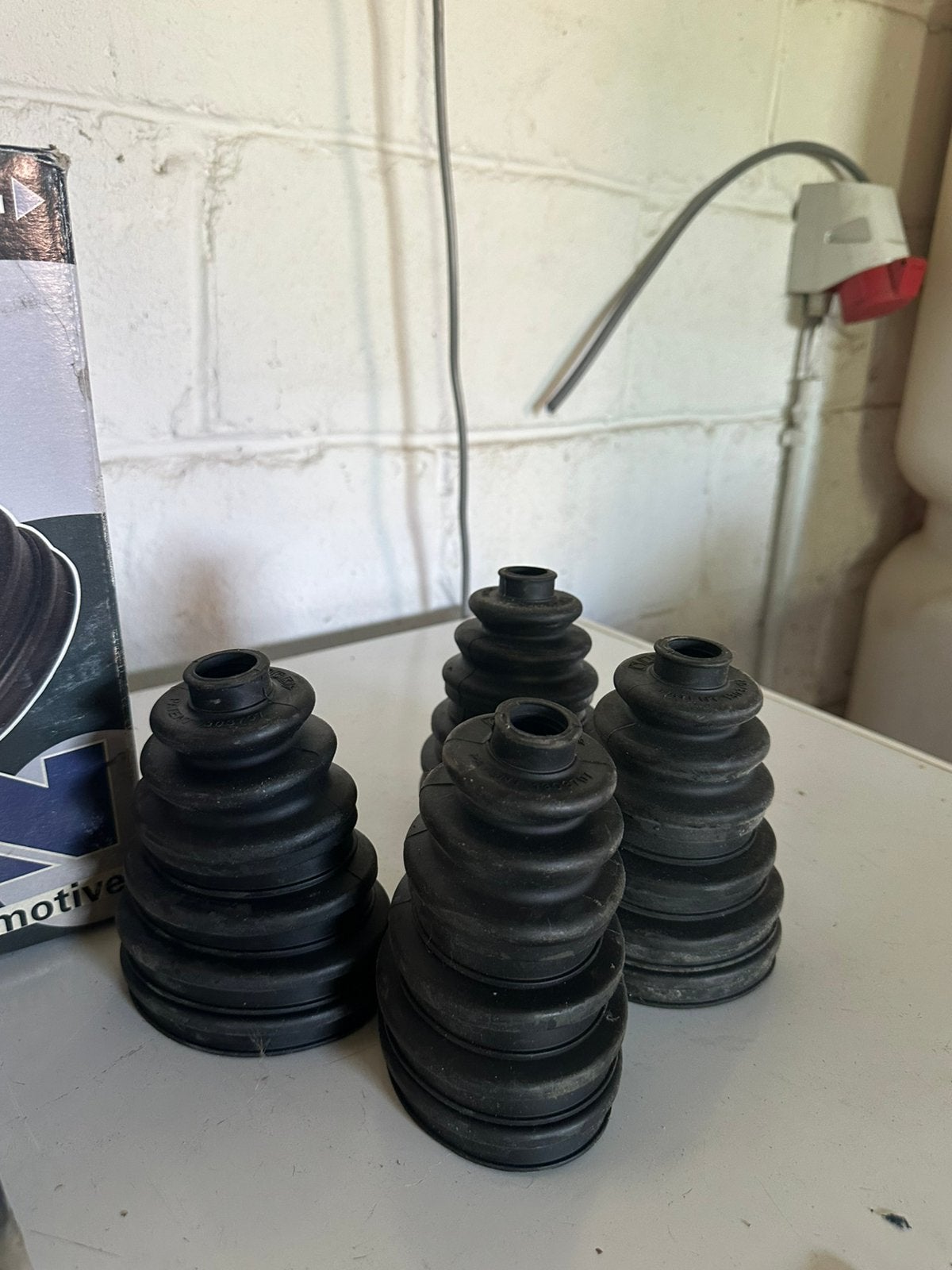 4 stuks universele homokineet hoezen met klembandset, Autos : Pièces & Accessoires, Suspension & Châssis, Enlèvement