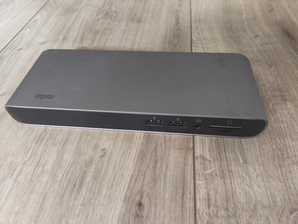 Elgato Thunderbolt 3 Pro Dock – Compleet in doos, Computers en Software, Dockingstations, Zo goed als nieuw, Docking station, Laptop