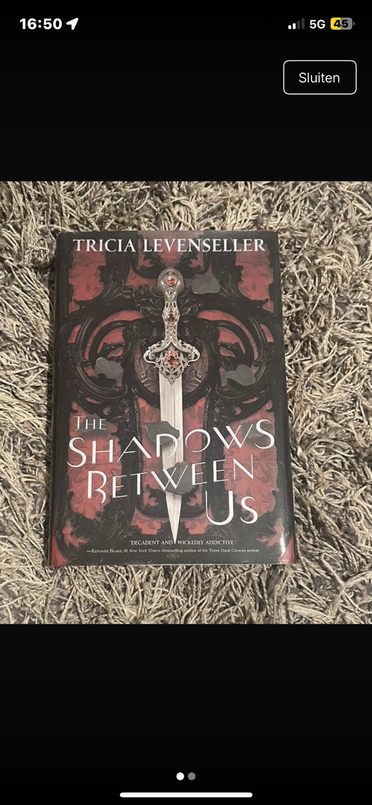 Boek: the shadows between us - engelstalig, Boeken, Verzenden, Nieuw, België