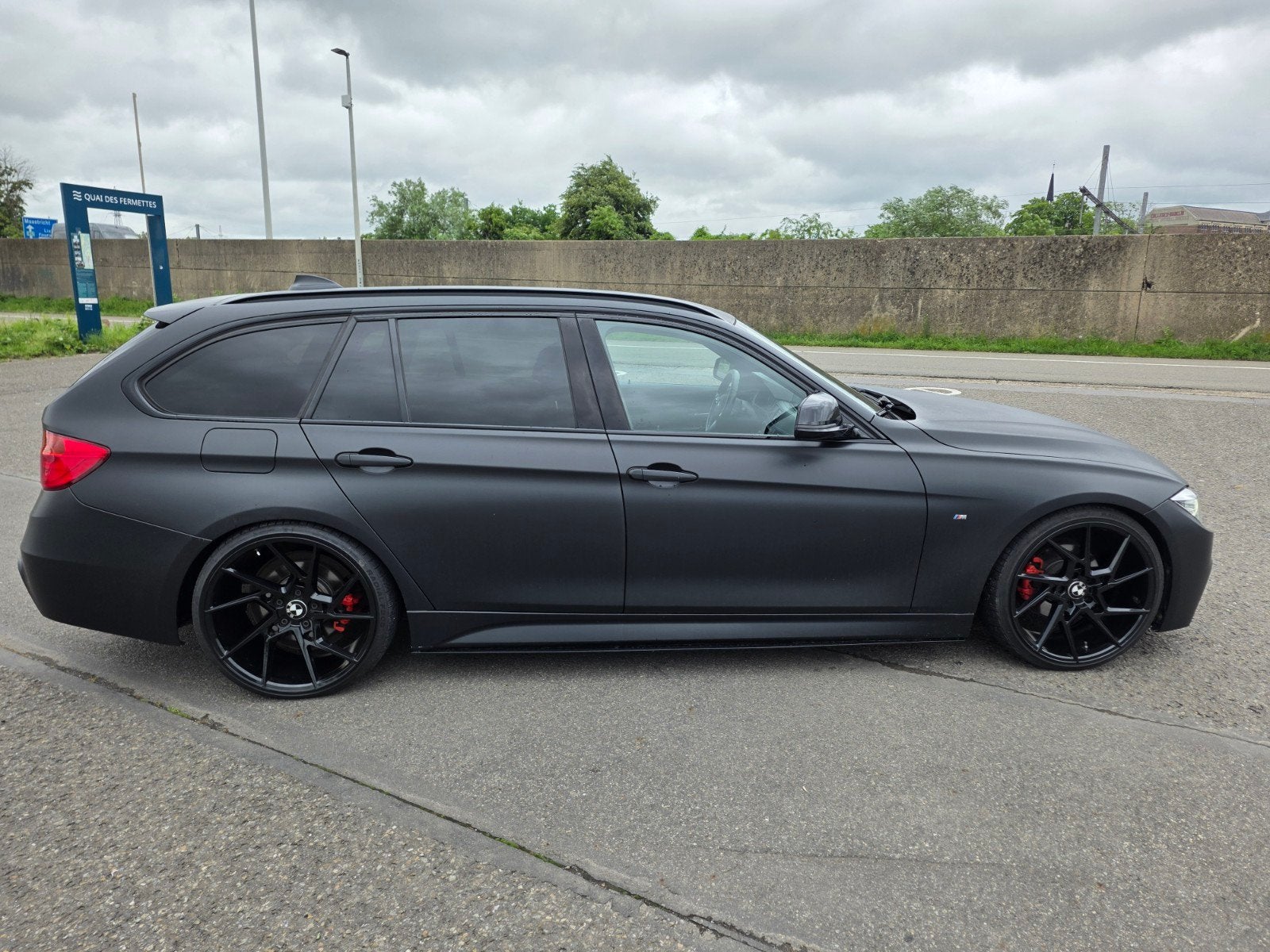 A vendre Bmw serie 316D Pack M F31, Achat, Alcantara, Noir, Automatique
