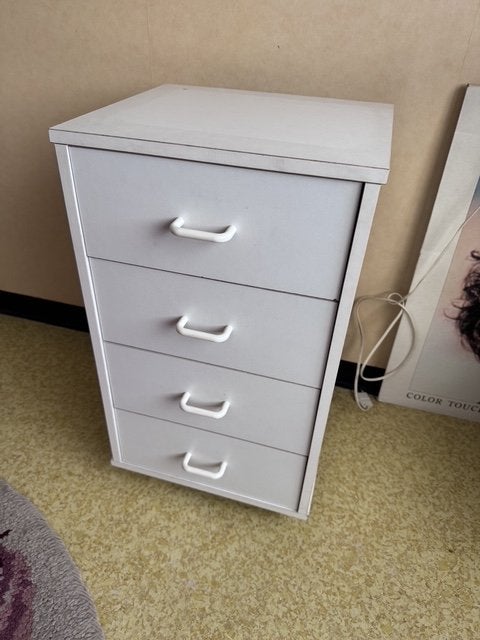 commode à roulettes - retrait gratuit, 3 ou 4 tiroirs, 25 à 50 cm, Moins de 100 cm, Enlèvement