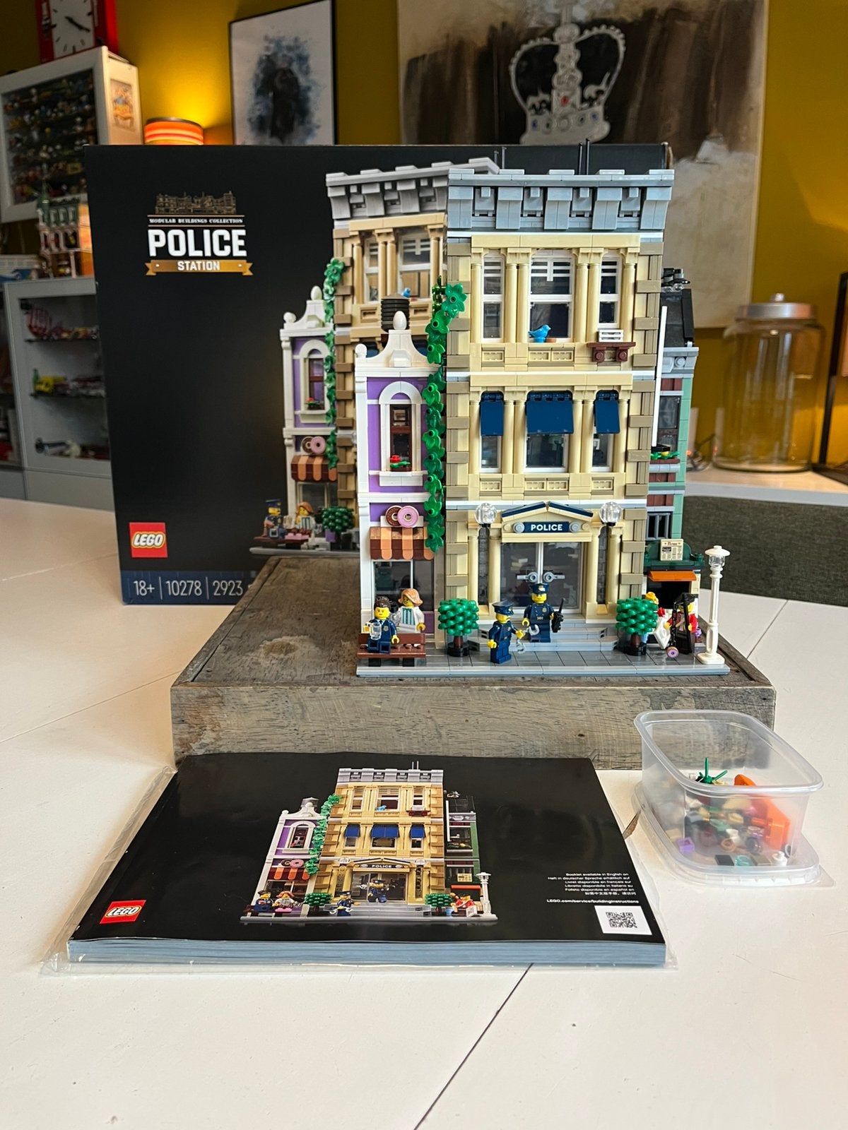 Lego modular buildings 10278, Ophalen, Lego, Zo goed als nieuw, Compleet
