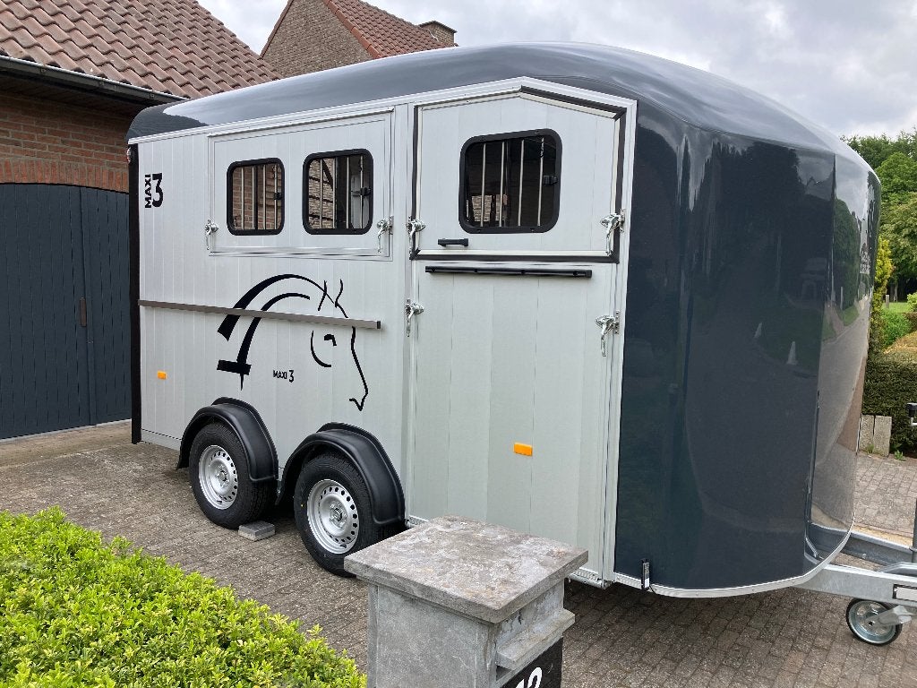 Nieuwe Maxi III op voorraad., Dieren en Toebehoren, Paarden en Pony's | Trailers en Aanhangwagens, Ophalen of Verzenden, Nieuw