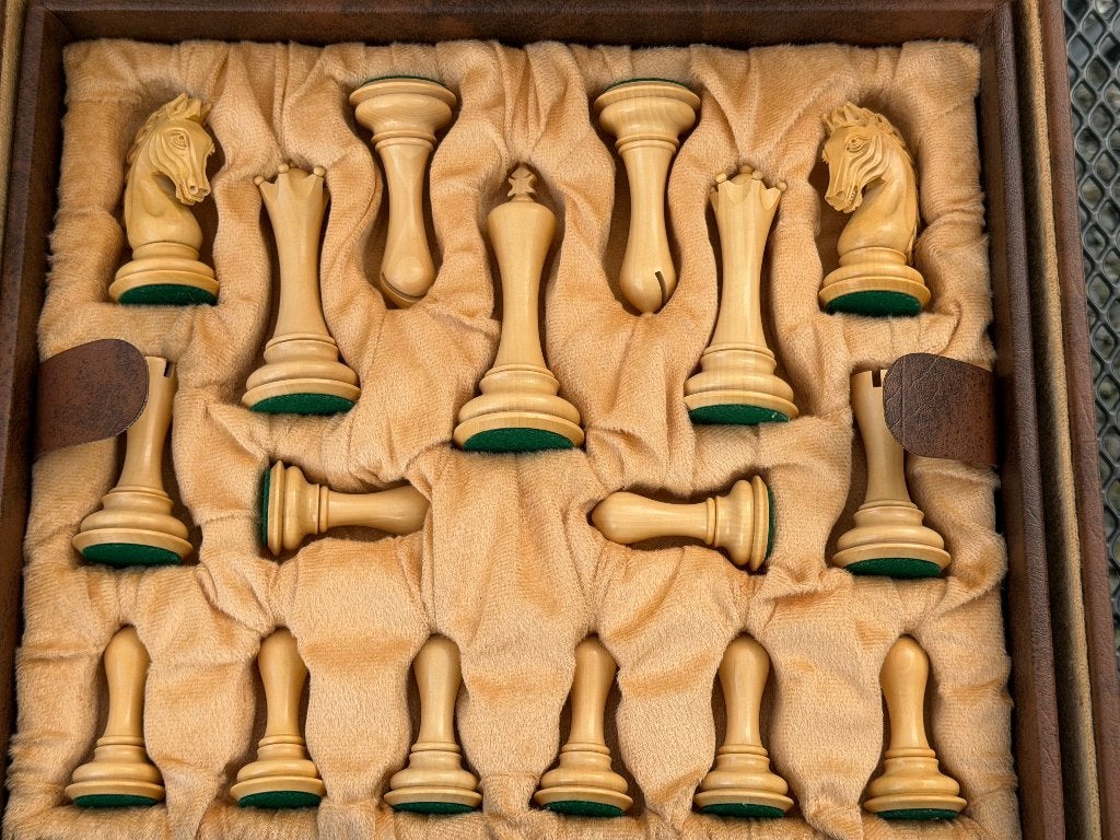 Avant Garde Luxury Staunton schaakset met koffer, Enlèvement ou Envoi, Neuf, Échecs