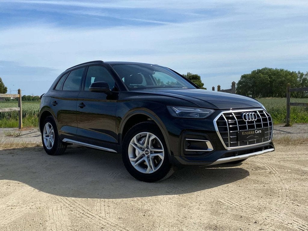 Audi Q5 Verkocht,Sold,Vendu (bj 2023, automaat), Auto's, Stof, Gebruikt, 4 cilinders, Zwart