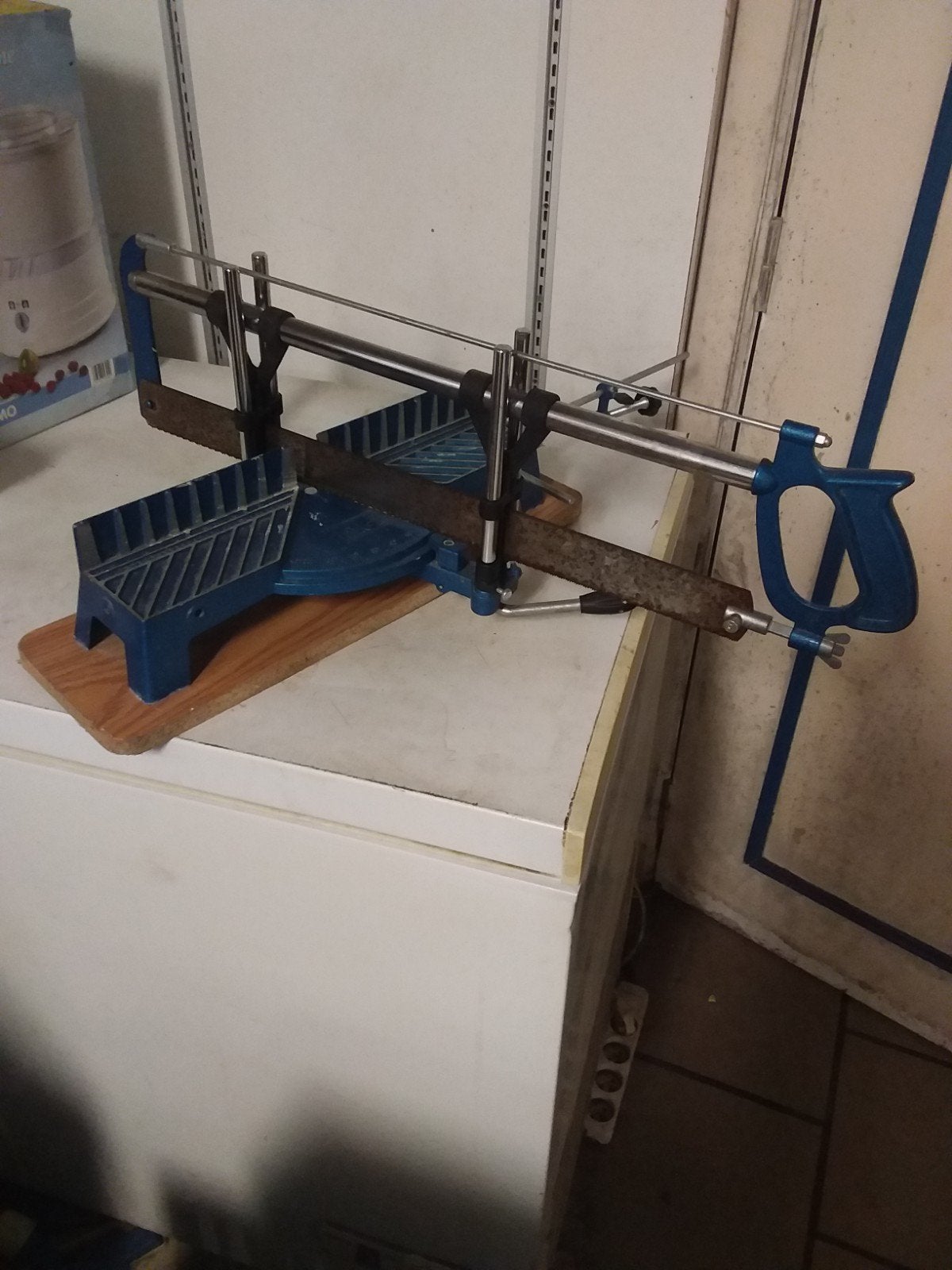 Verstekzaagbak, Ophalen