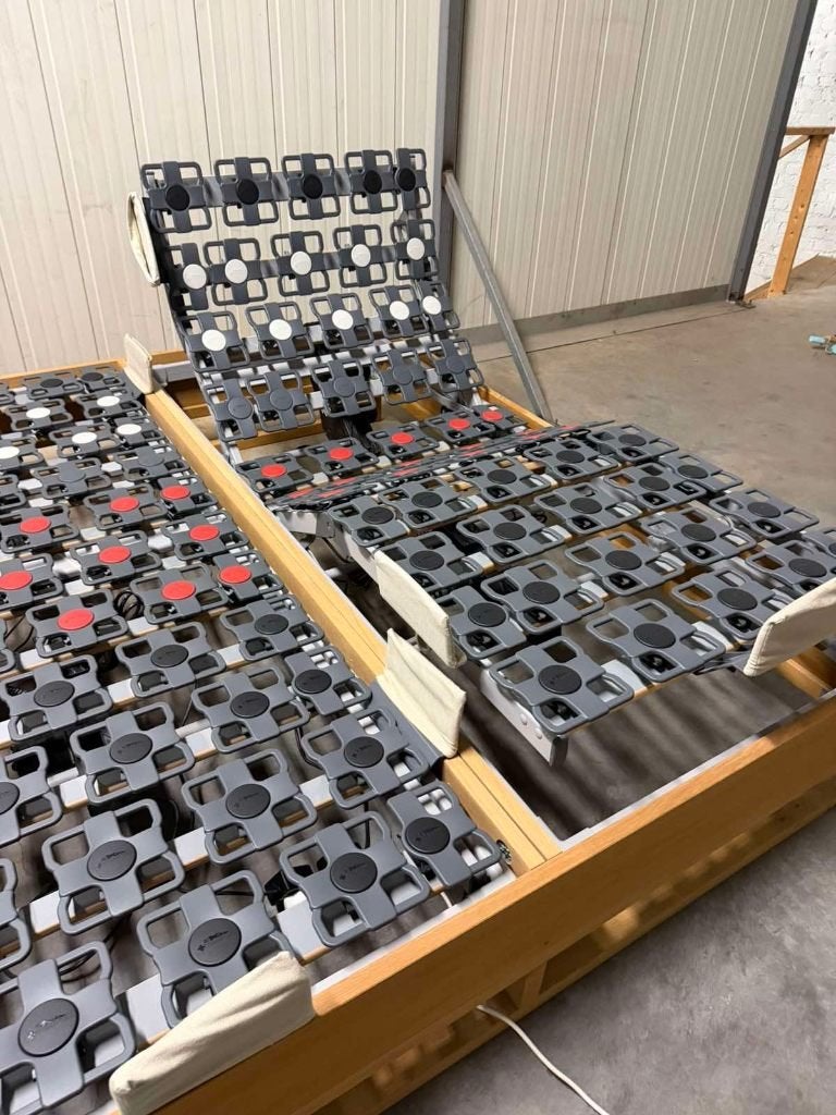 Tempur elektrische bed - elektrische besturing 210 x 180 cm, 210 cm, Tempur, Enlèvement, 180 cm