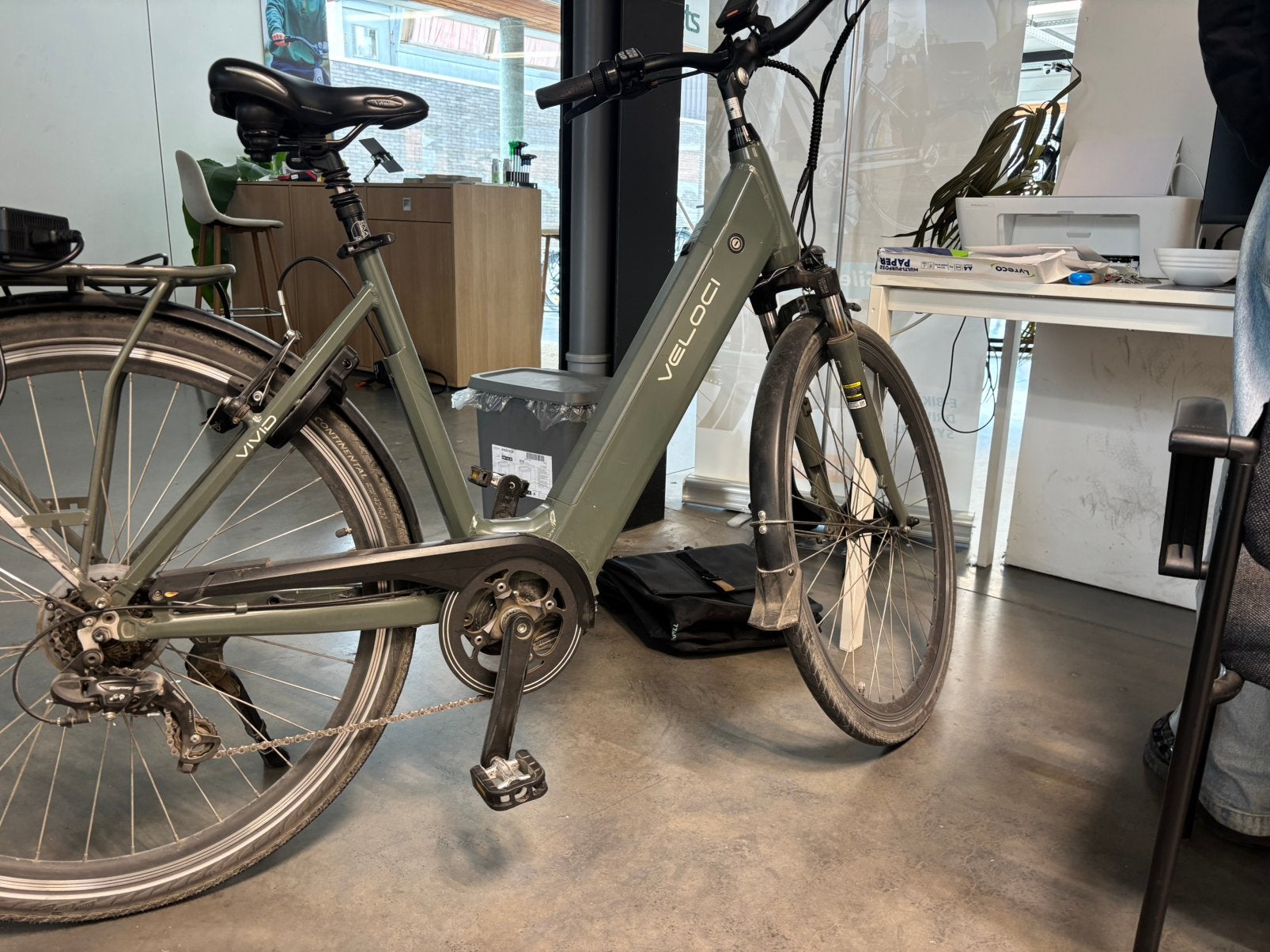 Elektrische fiets veloci vivid 2023 vrouwenkader, Fietsen en Brommers, Ophalen, Zo goed als nieuw