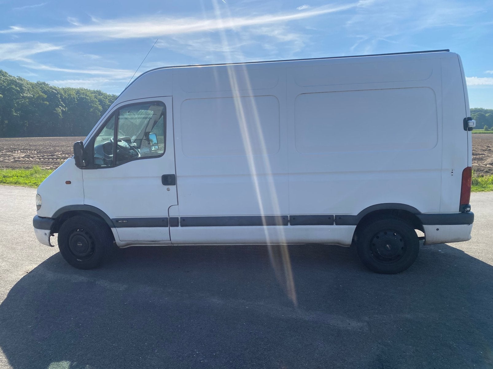 Nissan interstar 2.3 diesel motor, Voorwielaandrijving, Stof, Wit, Particulier