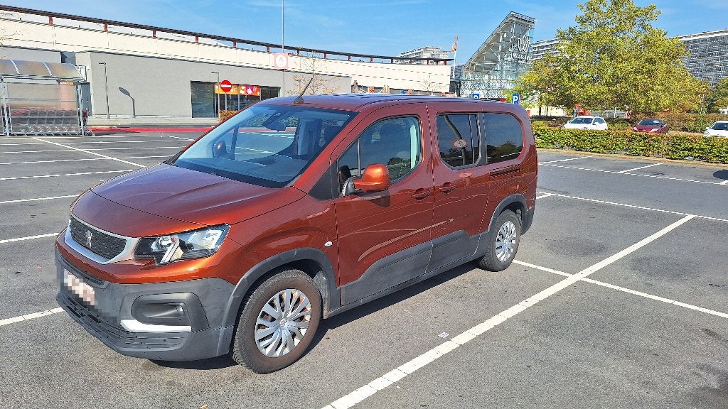 Peugeot Rifter 1.2 Active Long 2021 59490km, Autos, Achat, Euro 6, Autres couleurs, Noir