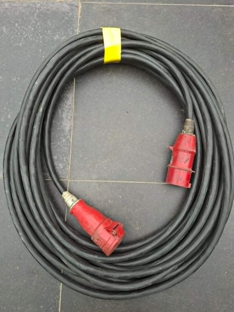 32A 25m kabel 5G6, Bricolage & Construction, Électricité & Câbles, Enlèvement, Utilisé