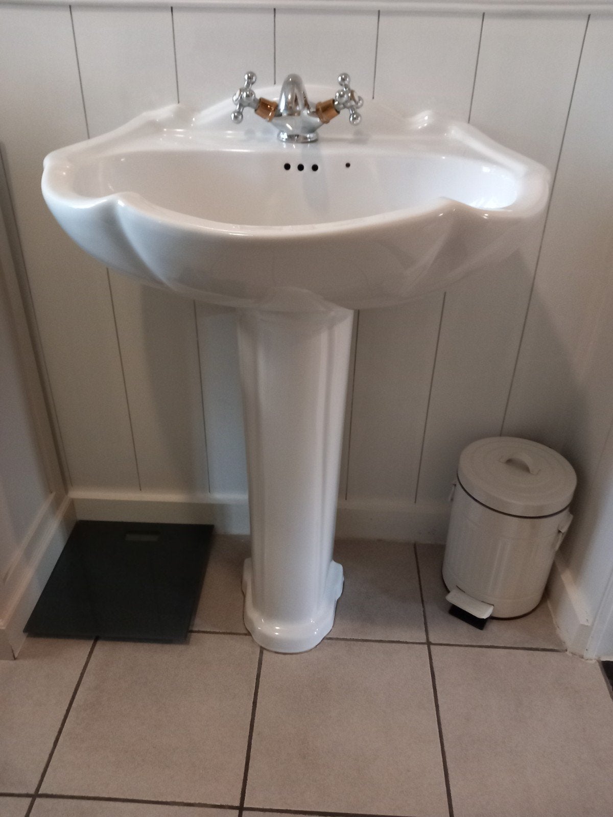 Retro keramiek lavabo zonder kraan, Ophalen