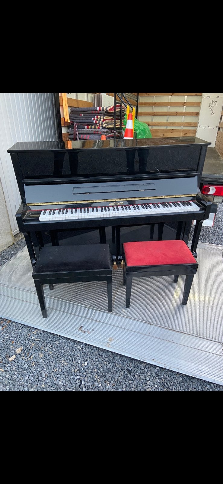 Functionele rechtopstaande piano, Muziek en Instrumenten, Piano's, Ophalen, Zo goed als nieuw