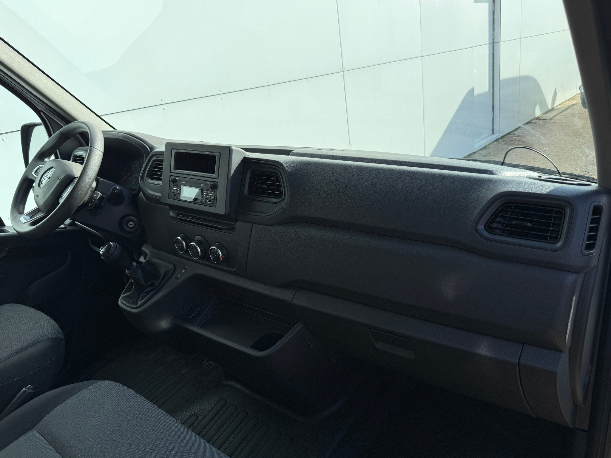 Renault Master 2.3DCi 135PK L3H3 LED Cruise Control Airco Bl, Auto's, 135 pk, 0 cilinders, Gebruikt, Euro 6