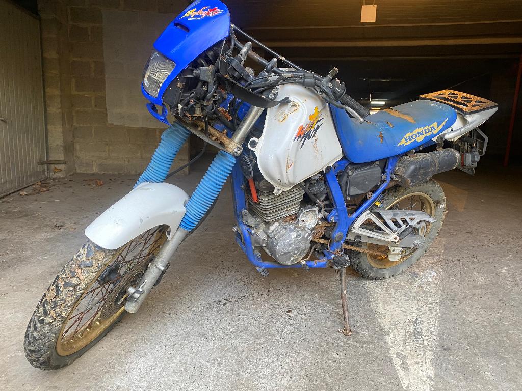 Honda dominator 650cc 38000km!!!, Particulier