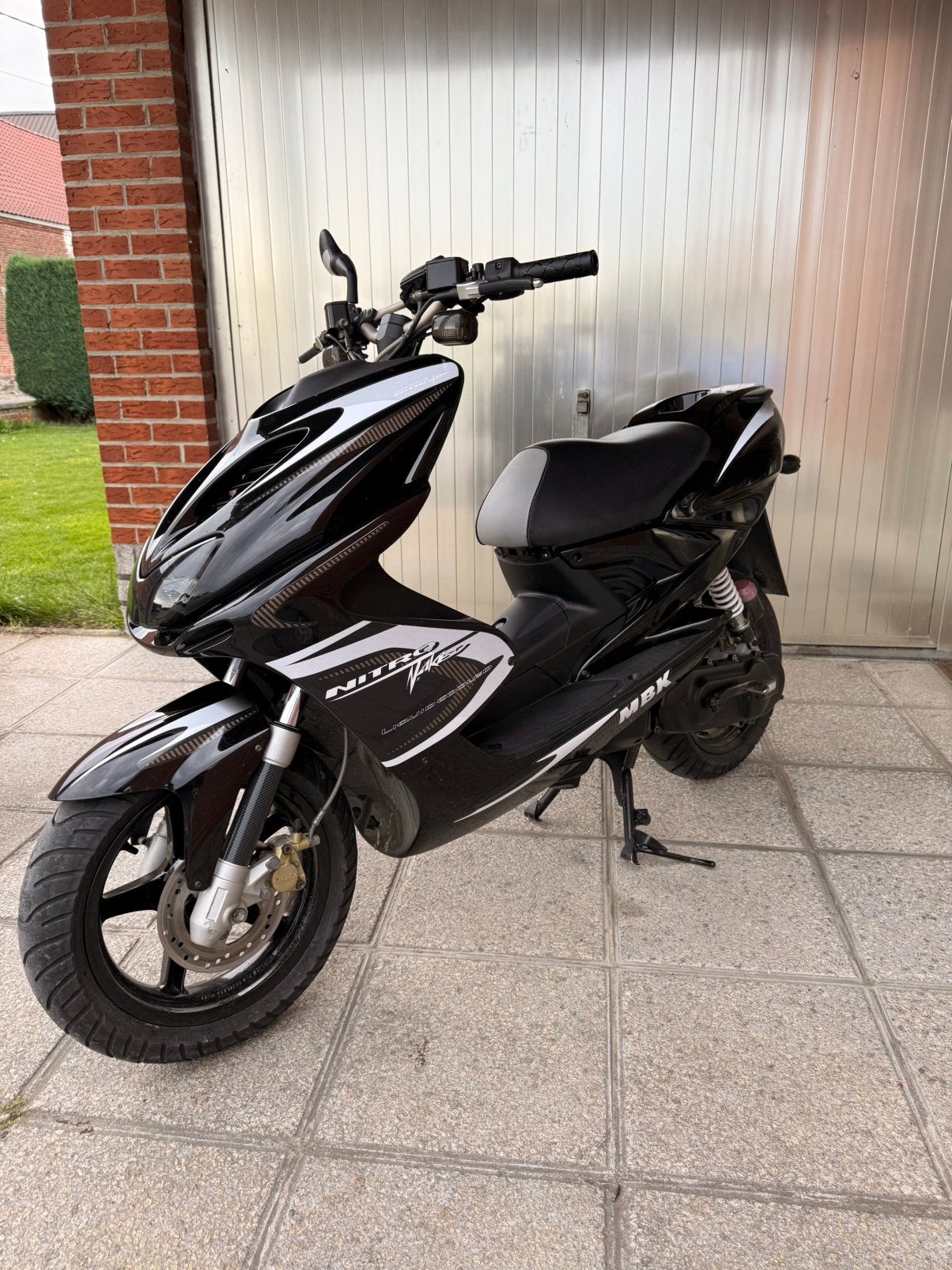 MBK nitro naked