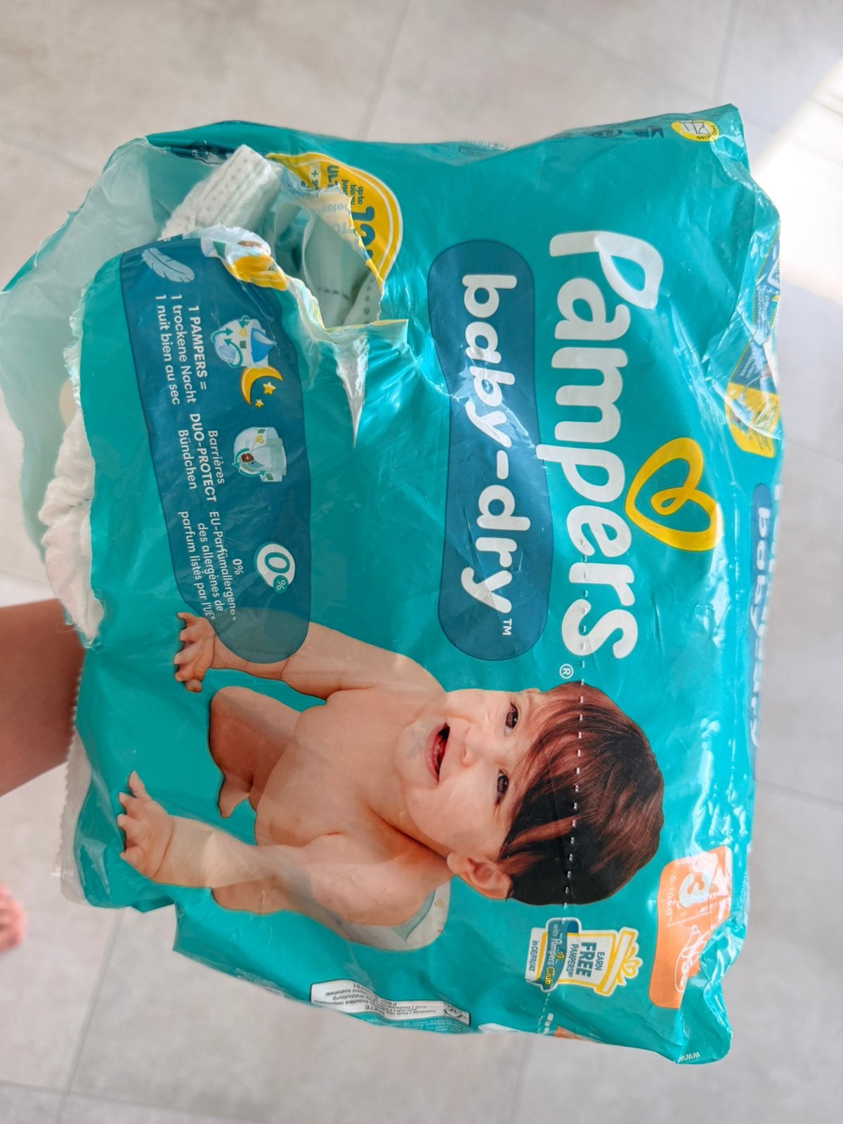 Pampers maat 3 - 14 stuks, Kinderen en Baby's, Babykleding | Baby-zwemkleding, Ophalen, Zo goed als nieuw