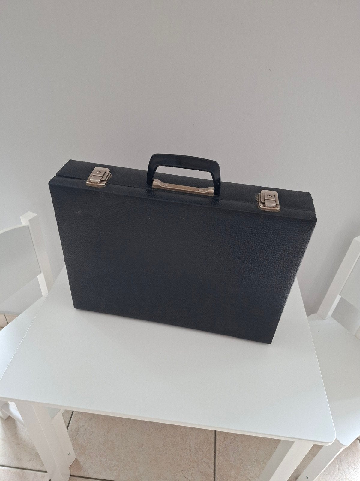 Vintage zwarte attachékoffer / documentenkoffer met sleutel, Gebruikt, Slot, Minder dan 50 cm, Ophalen of Verzenden