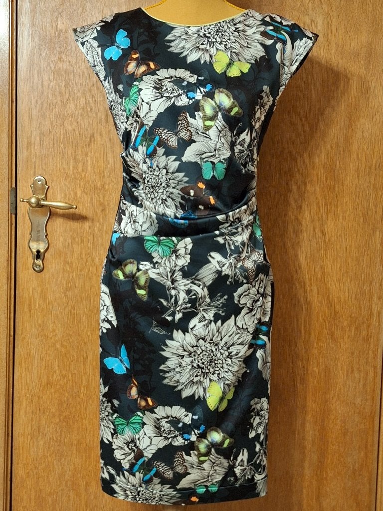 Robe habillée collection allemande Marc Cain taille 38, Taille 38/40 (M), Comme neuf, Enlèvement, Mac Cain