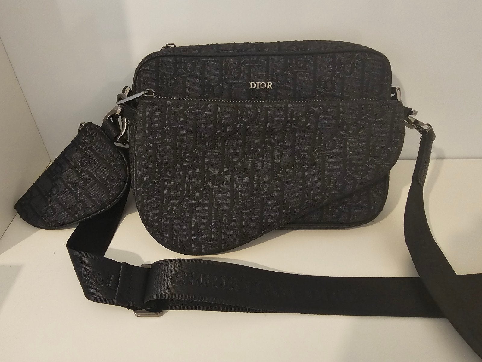 Luxe Crossbody-tas voor heren en is multifunctioneel, Zwart, Handtassen en Accessoires, Ophalen of Verzenden, Gebruikt, Zwart