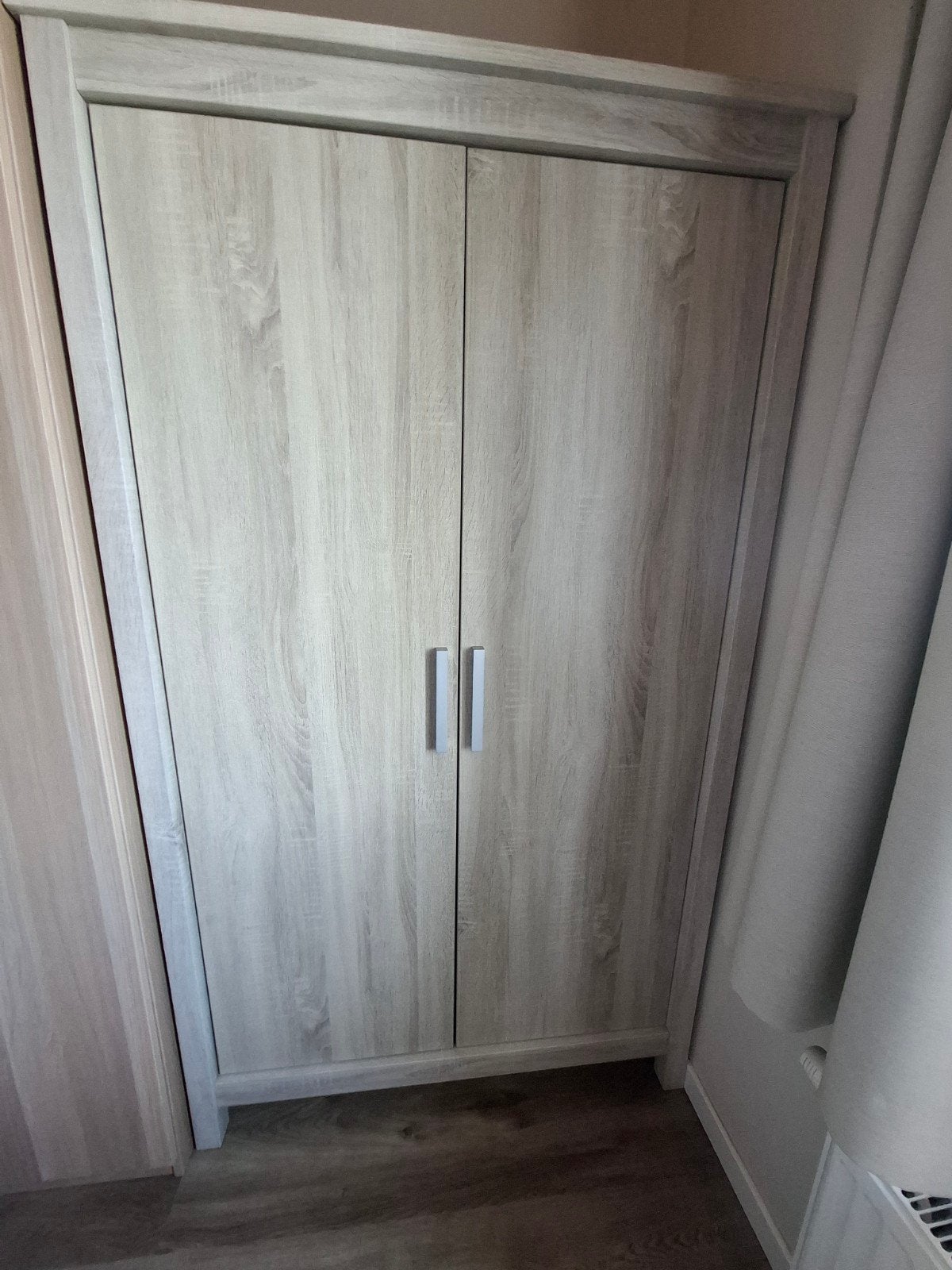 Babydump Málaga kledingkast – Zo goed als nieuw, Huis en Inrichting, Ophalen, Met deur(en), 100 tot 150 cm, Zo goed als nieuw