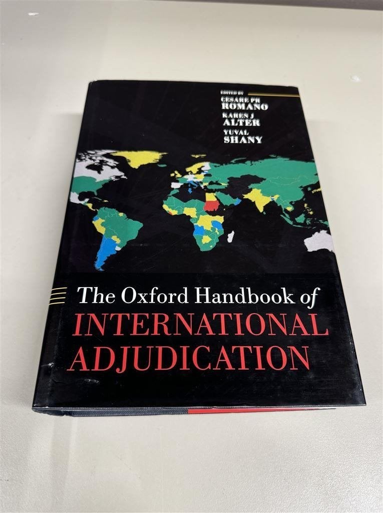 The Oxford Handbook of International Adjudication - Romaro /, Livres, Livres d'étude & Cours, Enlèvement ou Envoi, Comme neuf
