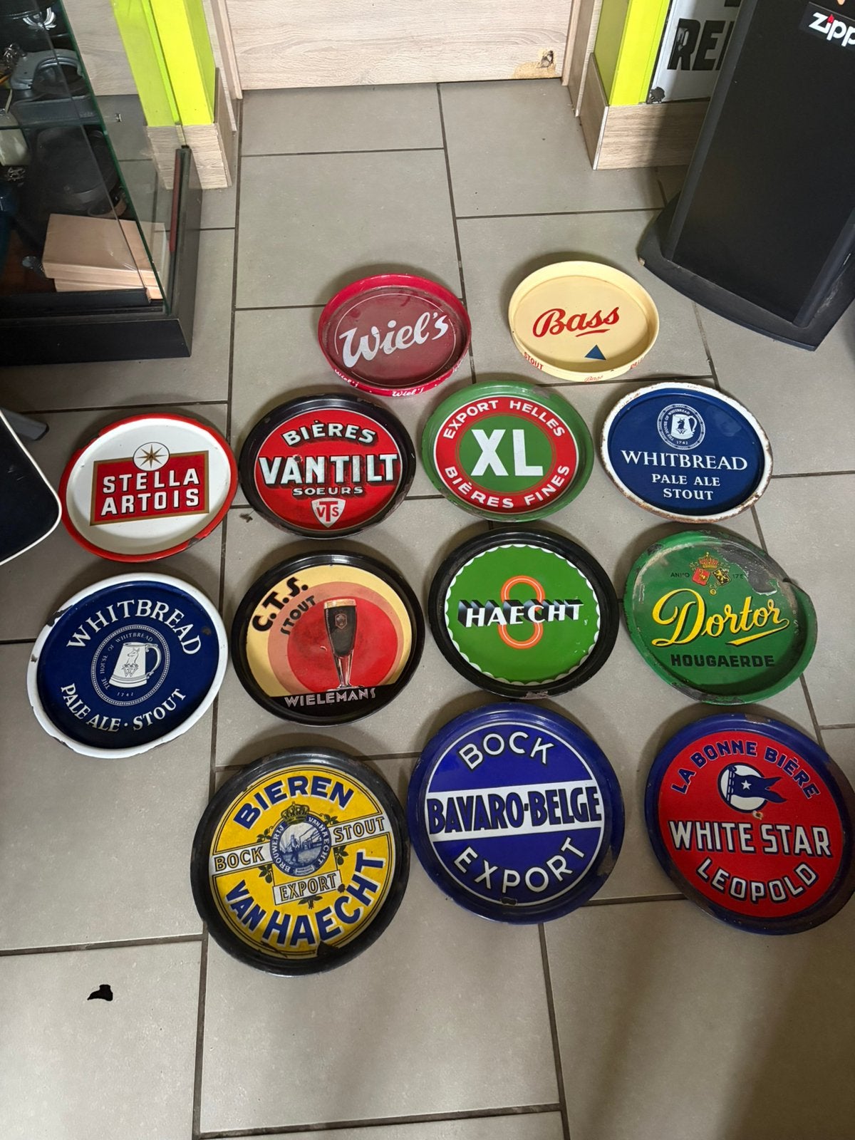 13 emaille plateaus, Verzamelen, Ophalen, Gebruikt, Reclamebord