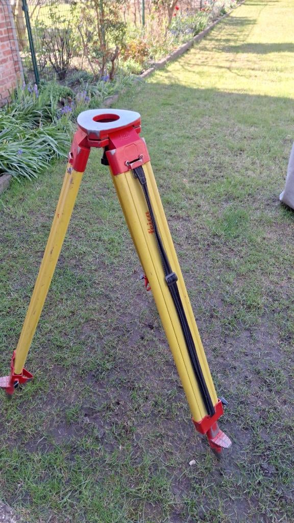 Trépied aluminium LEICA GST05-L -107/176cm - 5/8'', Doe-het-zelf en Bouw, Meetapparatuur, Ophalen, Gebruikt, Accessoires