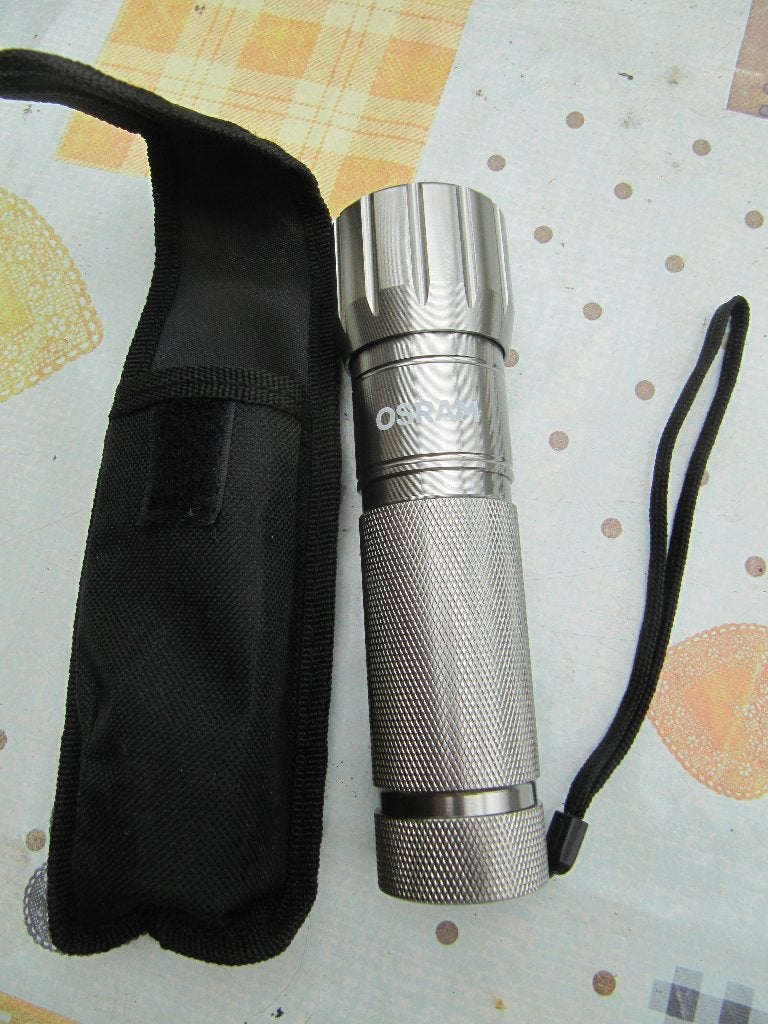 Lampe de poche LED robuste, avec étui, par OSRAM., Enlèvement ou Envoi, Neuf, Batterie