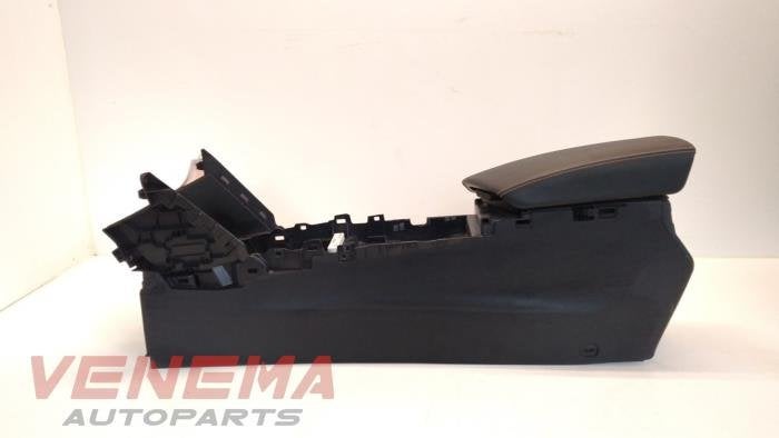 Console centrale d'un Renault Megane, Renault, -, 3 mois de garantie, Utilisé
