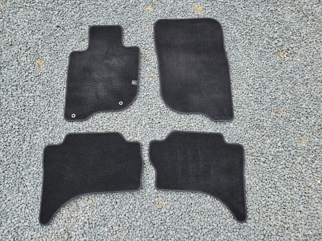 Tapis de sol Mitsubishi L200 en velours, Enlèvement, Utilisé